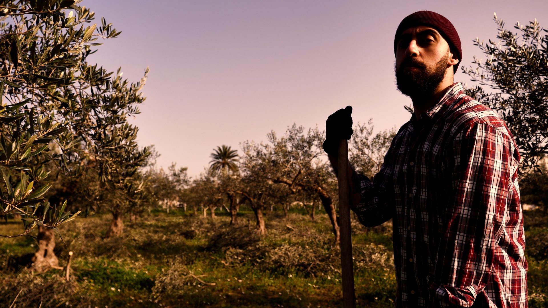 Lo Straniero, “Onde” è il nuovo video del rapper siciliano, una cruda denuncia della realtà dei migranti